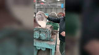 化成肥料造粒機用ダブルローラー押出造粒機